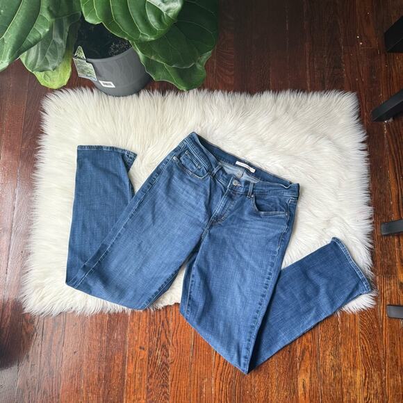 Levi’s Classic Straight Leg Jeans - Picture 1 of 8